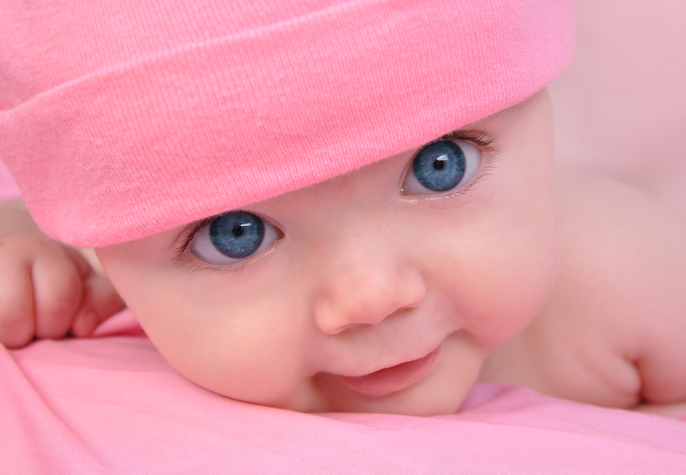 newborn baby with blue eyes